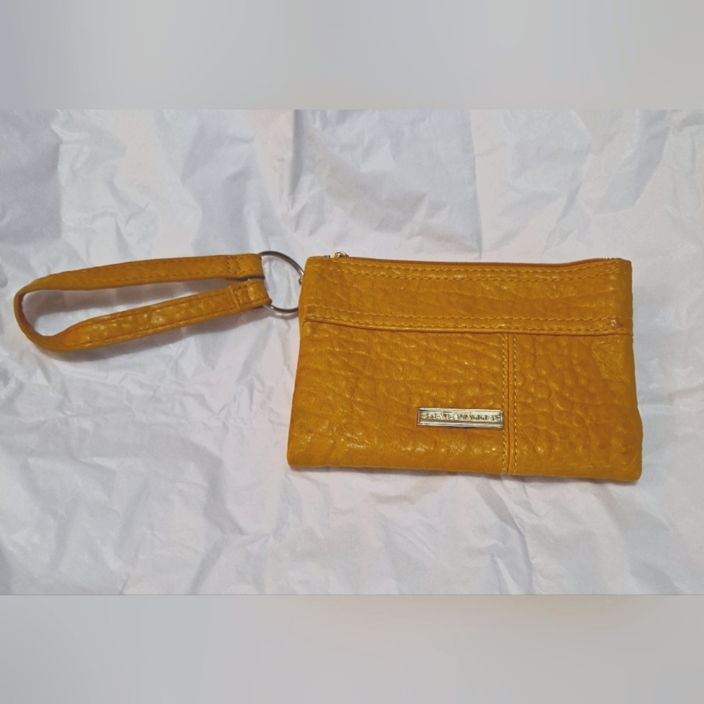 Steve Madden Wristlet Wallet EUC PRE-OWNED